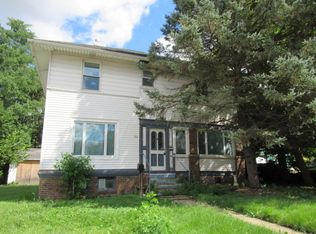 311 N Main St, Georgetown, IL 61846