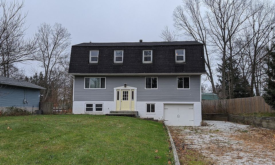 1st image of 5849 Sonata Ave