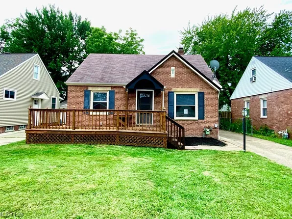 444 E 327th St, Willowick, OH 44095