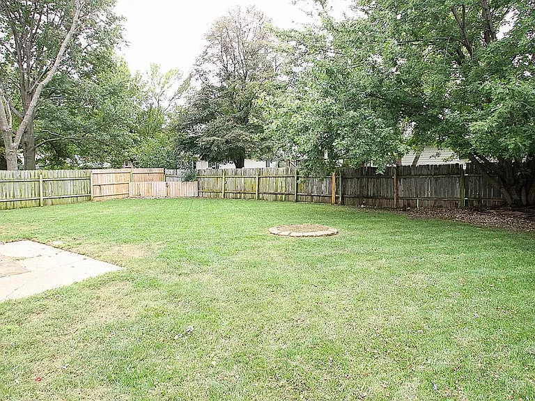 15211 Bemis St — Photo 16