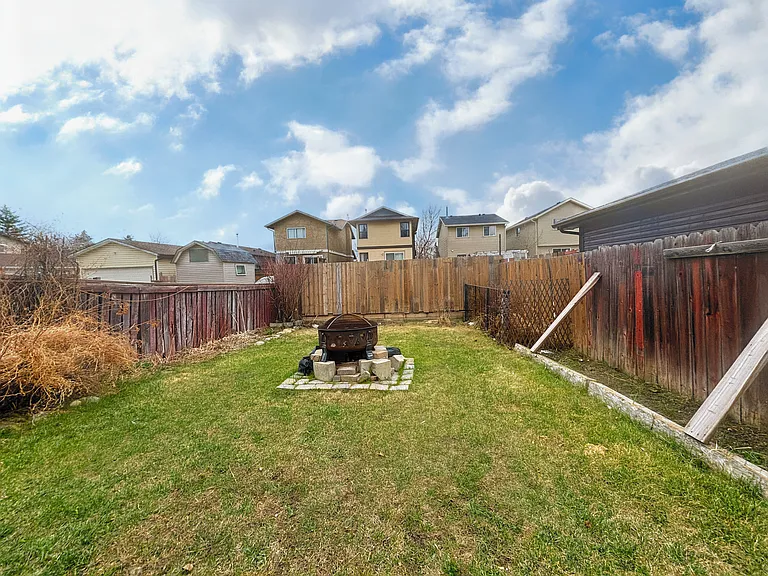 67 Castledale Way NE — Photo 25