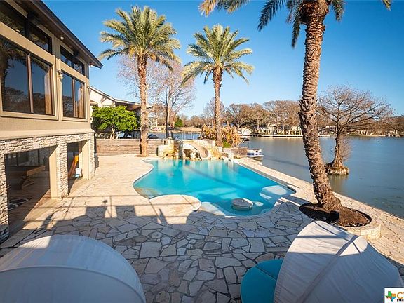 5th image of 170 Royal George Cir