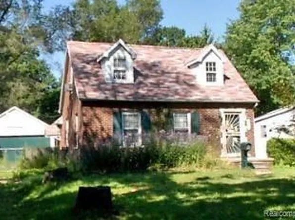 4515 Hereford St, Detroit, MI 48224