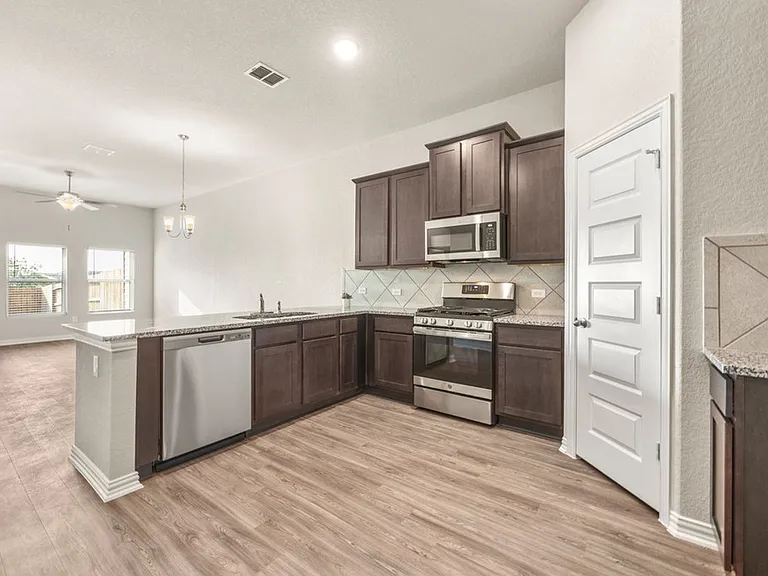 5502 Cibolo Pass — Photo 8