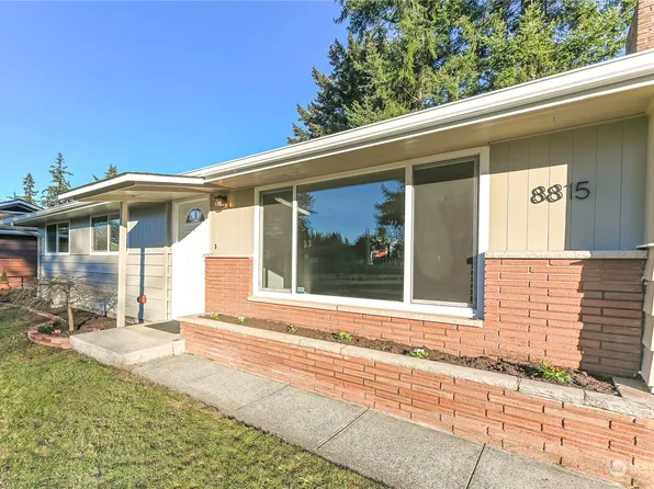 8815 46th Drive NE, Marysville, WA 98270