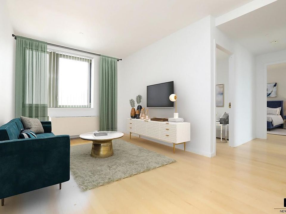 1st image of 2134 2nd Ave APT 7A