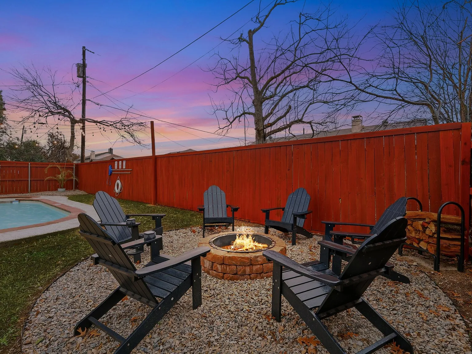 5 bed, 2400 sqft, $8,950 — Photo 3