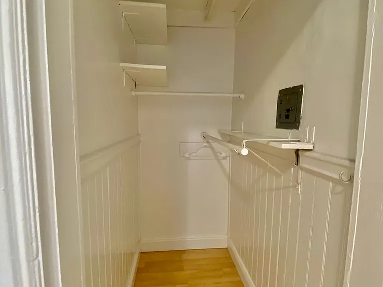 449 Filbert St #4 — Photo 12