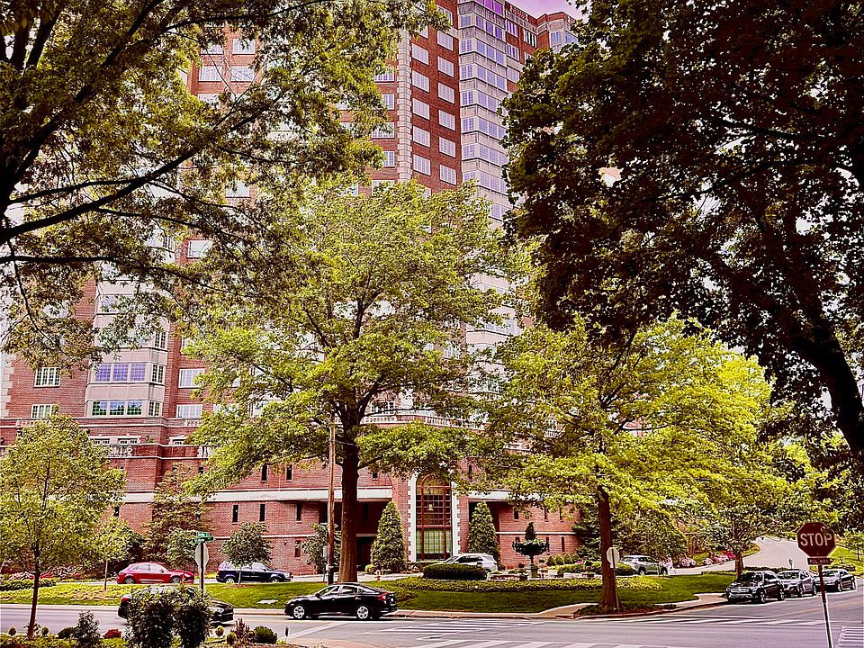 1st image of 1400 Willow Ave APT 1102