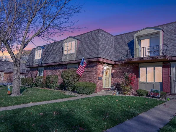 7935 Jefferson Ave, Munster, IN 46321