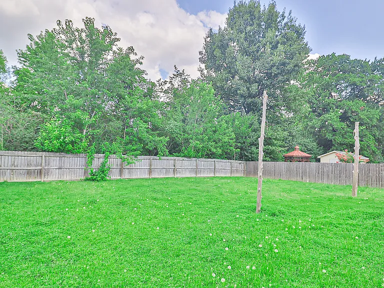 1914 Sandbrook Dr — Photo 41