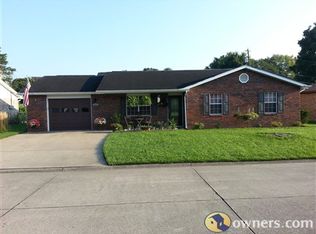 217 Sunset Dr, Hurricane, WV 25526