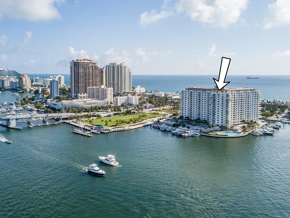 1 Las Olas Cir #1105