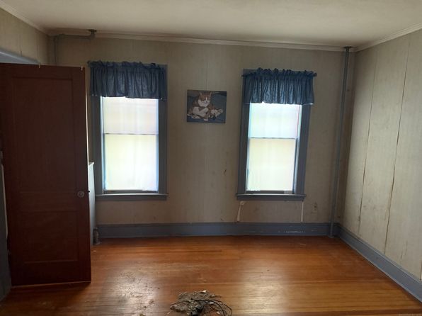 33 Andrews St, New Britain, CT 06051