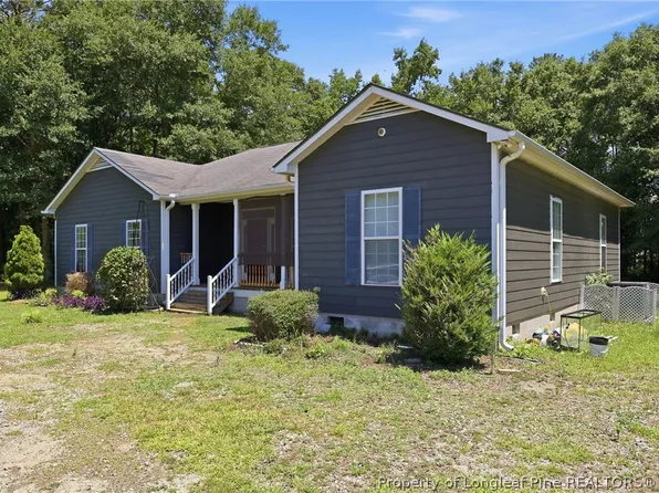5232 McLeod Dr, Maxton, NC 28364