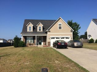 189 Blacksmith Ln, Raeford, NC 28376