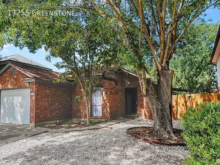 13255 Greenstone — Photo 2