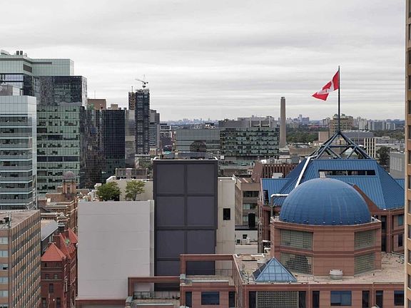2nd image of 7 Grenville St #2311