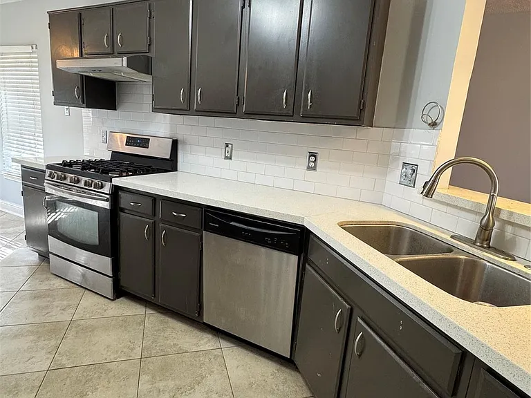 12435 Chalmette St — Photo 15