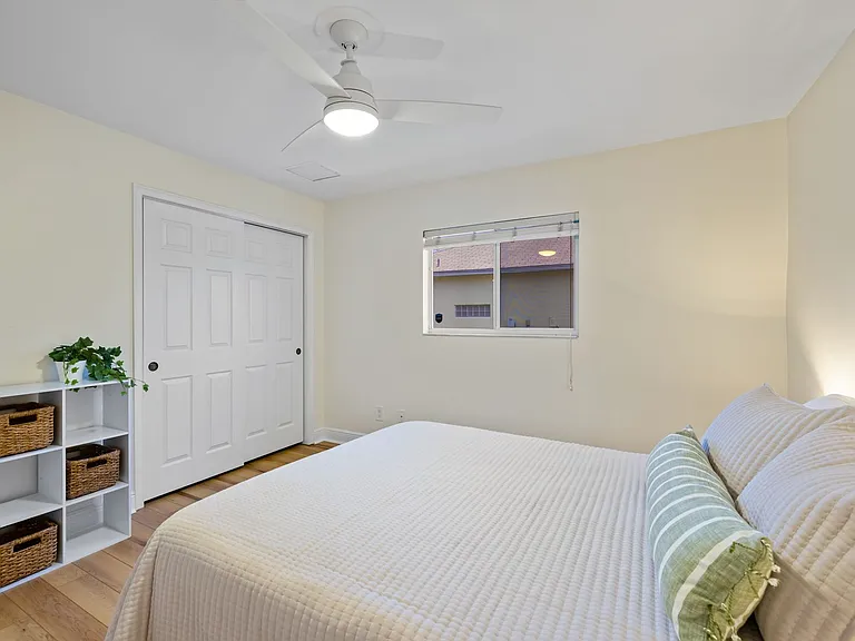 2309 SW 27th St — Photo 15