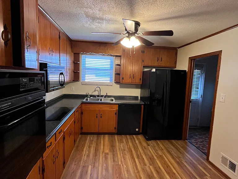 2148 Rosier Rd — Photo 6