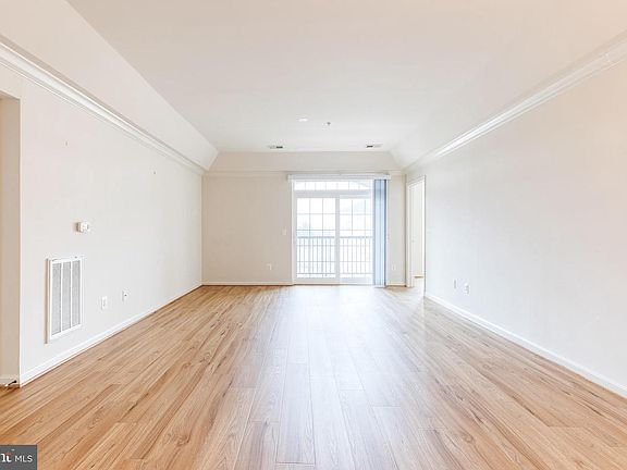 4th image of 7305 Brookview Rd Unit 308