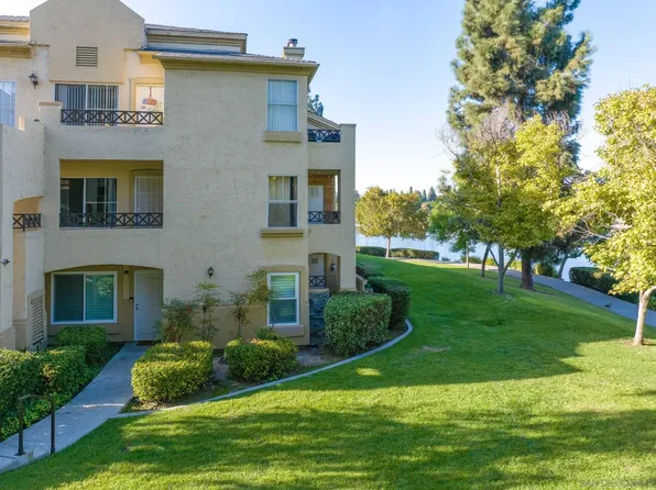 783 Brookstone Rd NE #204, Chula Vista, CA 91913