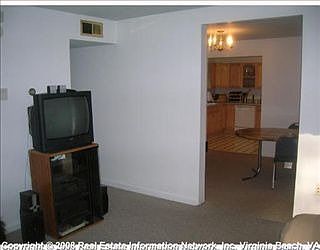 3rd image of 7708 Newport Ave