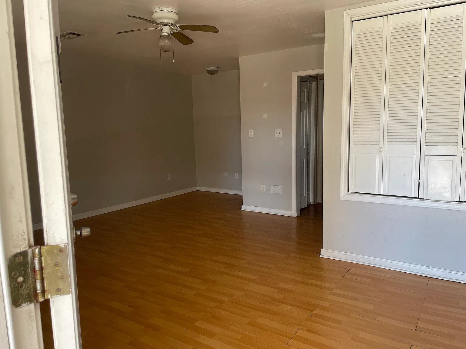 2 bed, $1,000 — Photo 1