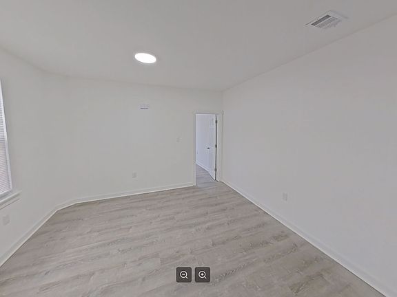 3rd image of 6459 N 16th St Floor 2
