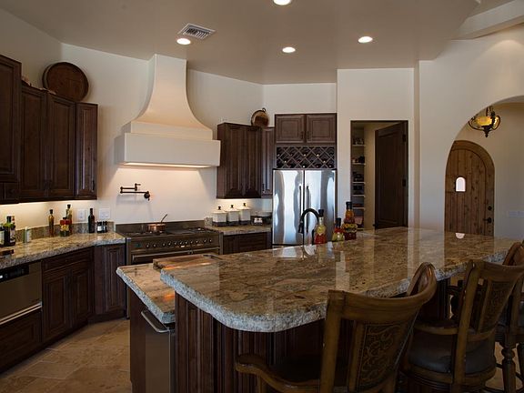 4th image of 1431 E Galvin