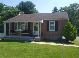 11921 Phylane Dr, Hagerstown, MD 21742