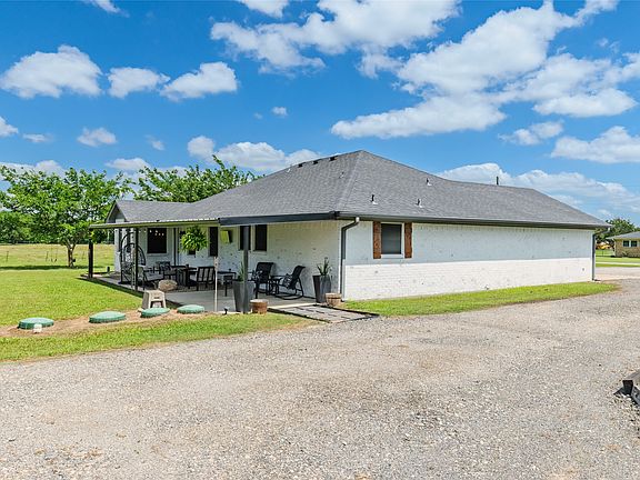 3rd image of 330 Private Road 281