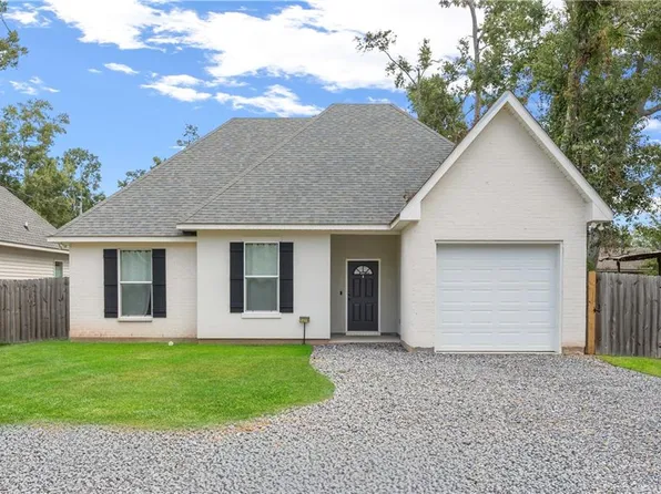 1319 America St, Mandeville, LA 70448