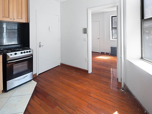 5th image of 495 9th Ave APT 3D