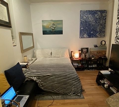 2nd image of 57 W 58th St APT 5D