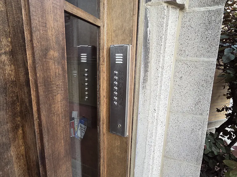 502 Beloit Ave #3B — Photo 2
