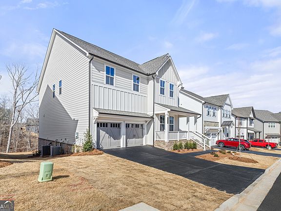 3rd image of 239 E Harbor Dr