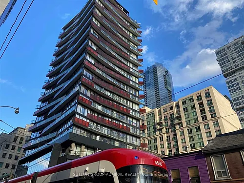 215 Queen St W Photo 1