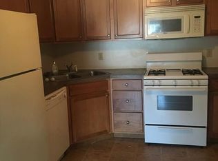 3636 N Main St APT 6, Fall River, MA 02720
