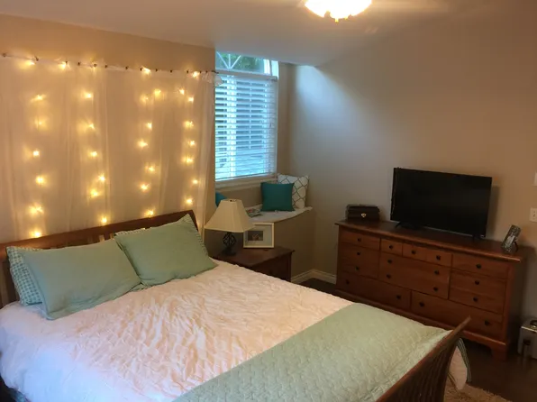 1353 NE Hawthorne Pl, Coupeville, WA 98239