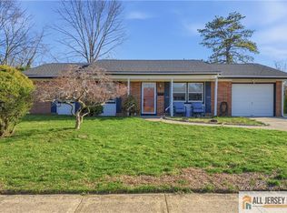 6 Hunterdon Ave, Monroe Township, NJ 08831