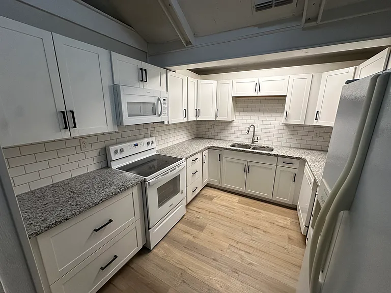 9506 Fuller Rd — Photo 9
