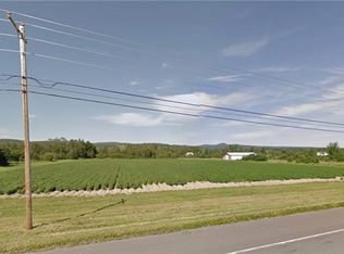 15 Main St, Madawaska, ME 04756