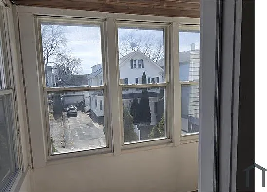 27 Shelby St #2 — Photo 17