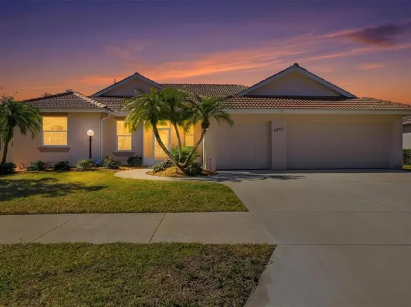 4844 Three Oaks Blvd, Sarasota, FL 34233