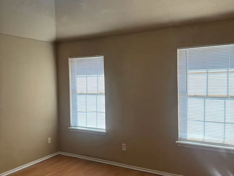 4005 Madison Ave — Photo 8