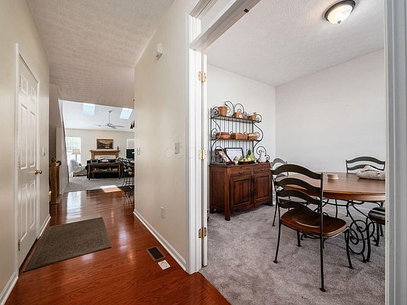 3rd image of 3273 Belstone Dr