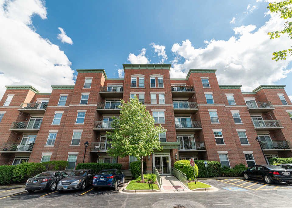 1st image of 132 W Johnson St Unit 301