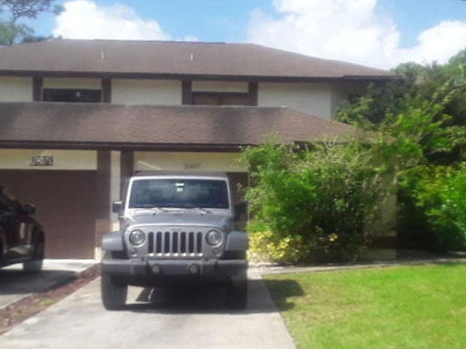 2nd image of 20897 Boca Ridge Dr S
